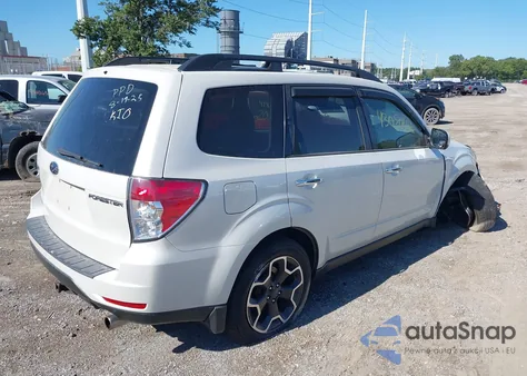 2010 Subaru Forester 2.5X Premium из США, поврежденный, VIN JF2SH6CC5AH747155